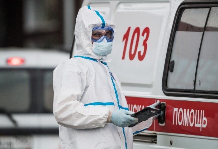 В РФ за сутки выявлены максимальные за пандемию 65,1 тыс. новых случаев COVID-19