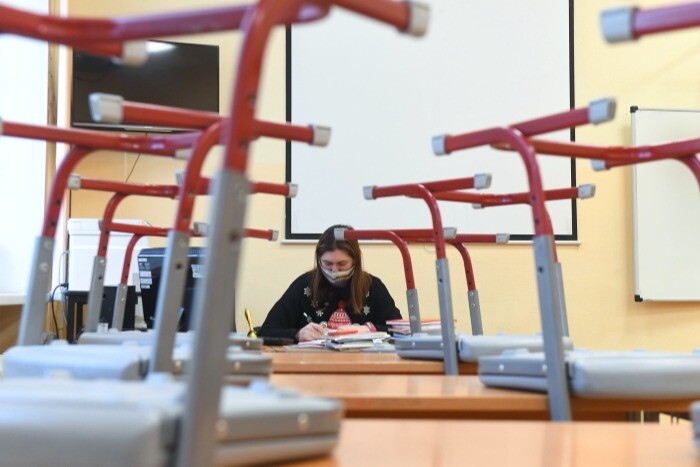 Школы в Ухте переводят на дистант из-за превышения эпидпорога по ОРВИ