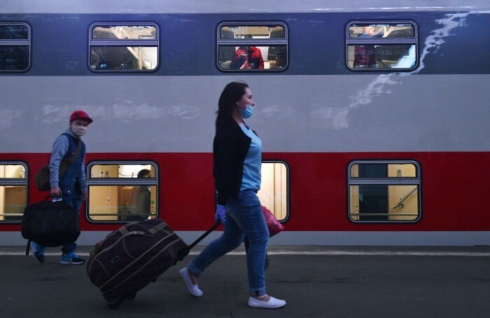 Дополнительные вагоны добавляют к следующим из Сочи в Москву поездам на фоне отмены авиарейсов