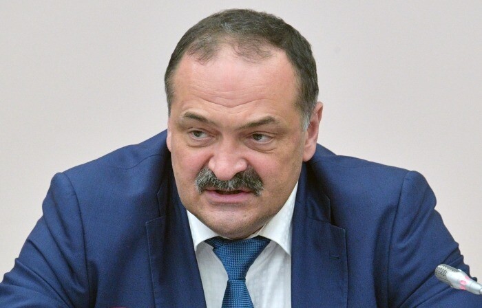 Меликов призвал глав районов и городов Дагестана пресекать хищение энергоресурсов