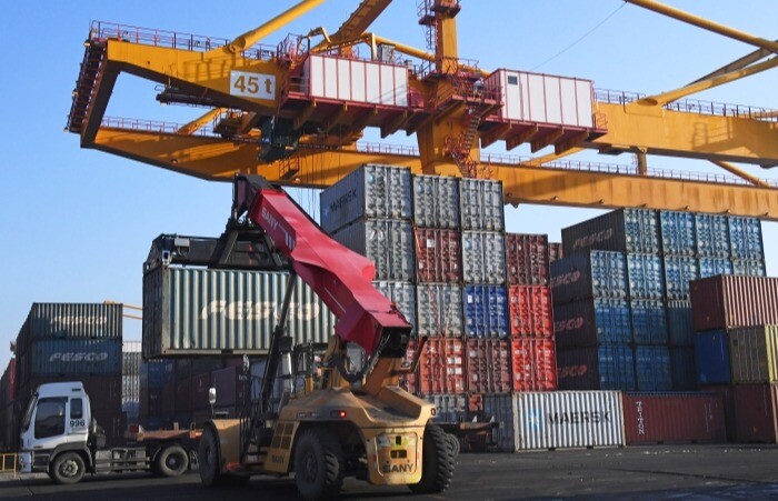 Порты Приморья снижают экспортные поставки угля и увеличивают операции с импортными грузами