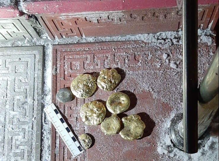 Более 20 слитков золота изъяли из незаконного оборота сотрудники ФСБ в Забайкалье