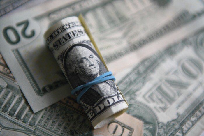 Санкционная политика США - начало конца монополии доллара, считает Володин