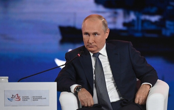 Восточный экономический форум с участием Путина состоится в сентябре, если не будет перенесен - Мишустин