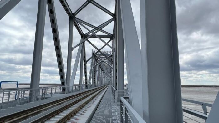 Завершено строительство российской части ж/д моста через Амур между РФ и КНР