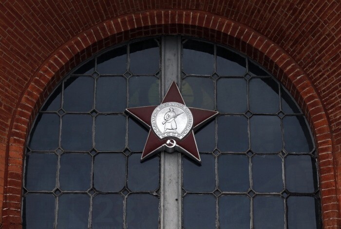 Боевые знамена частей Красной армии, разбитых в начале Великой Отечественной войны, покажут в Петербурге