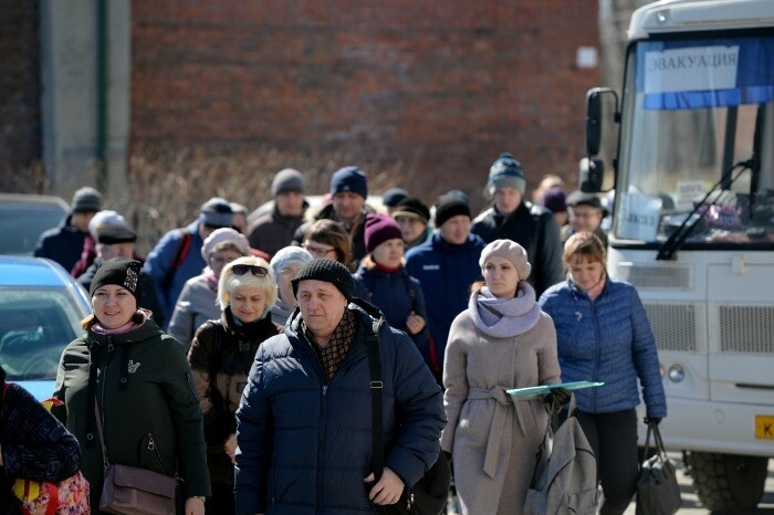 Эвакуация людей проводится в районах Красноярского края, где активно действуют пожары - власти