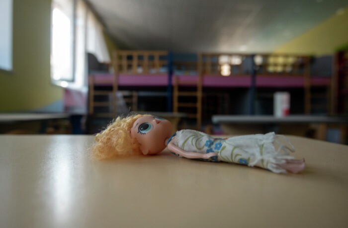 Воспитатель частного детсада в Красноярске подозревается в истязании детей