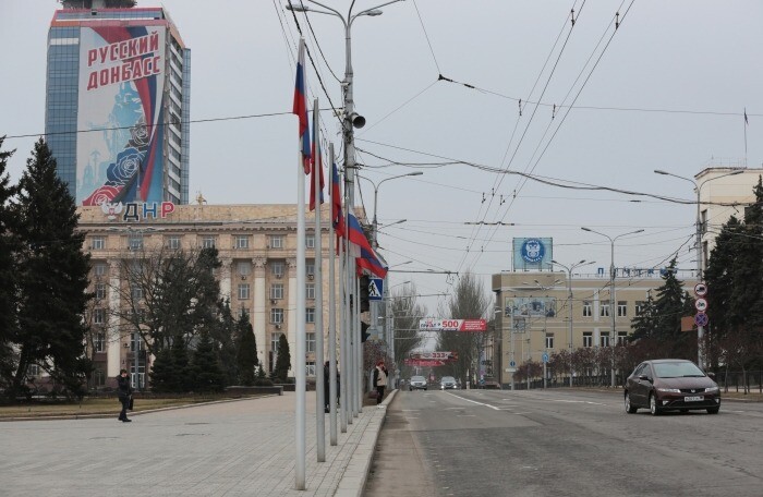 Пензенская область участвует в восстановлении инфраструктуры Донецка, направляя технику и рабочих - губернатор