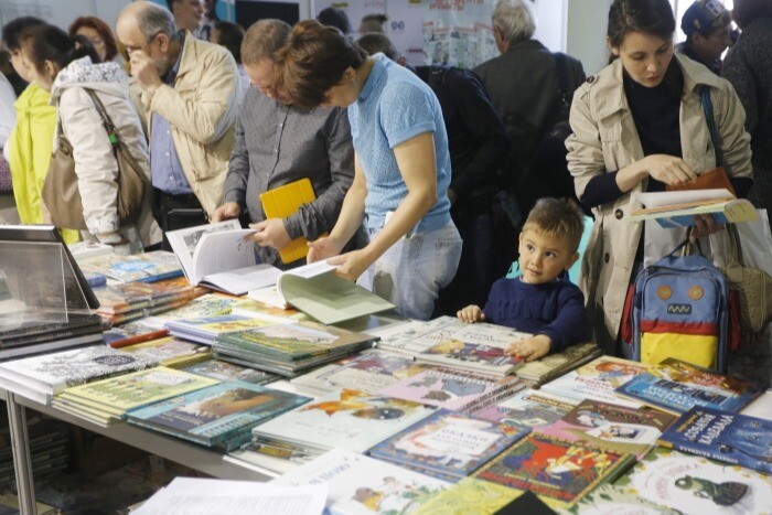 Книжный салон в Петербурге посетили полмиллиона человек