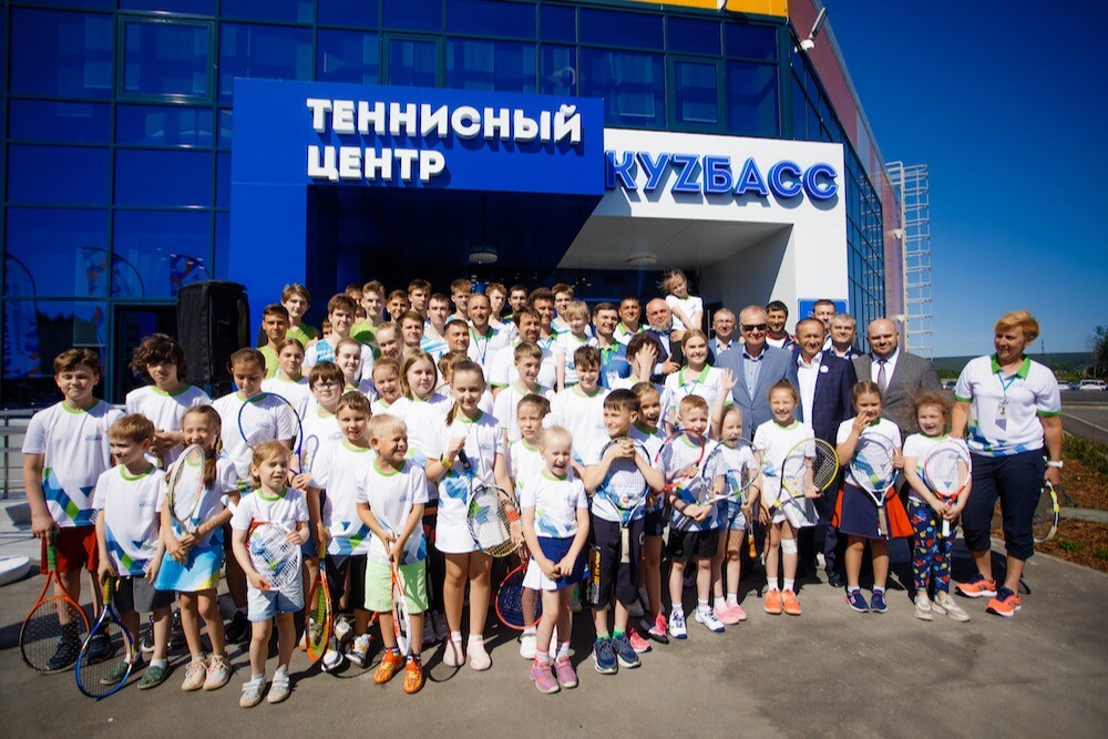 Многофункциональный спортивный центр для игровых видов спорта открыт в Кемерове