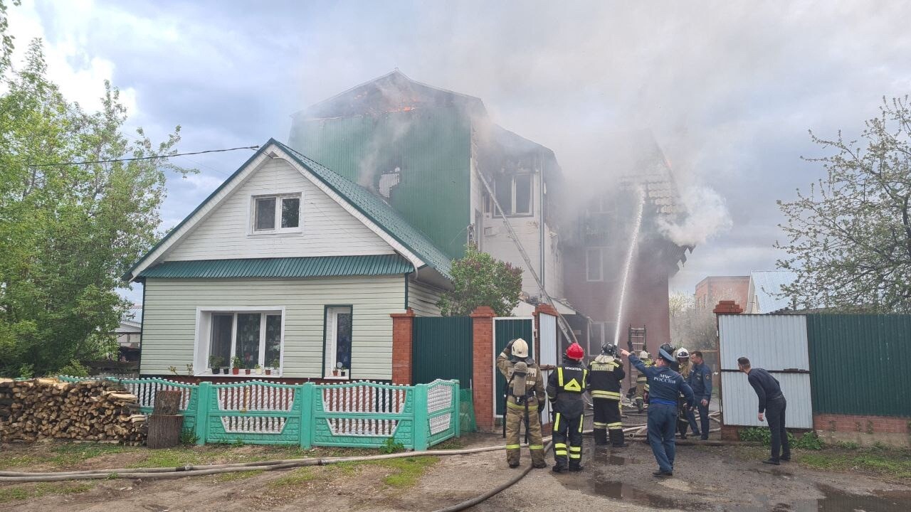 Три человека, в том числе годовалый младенец, погибли при пожаре в Ижевске