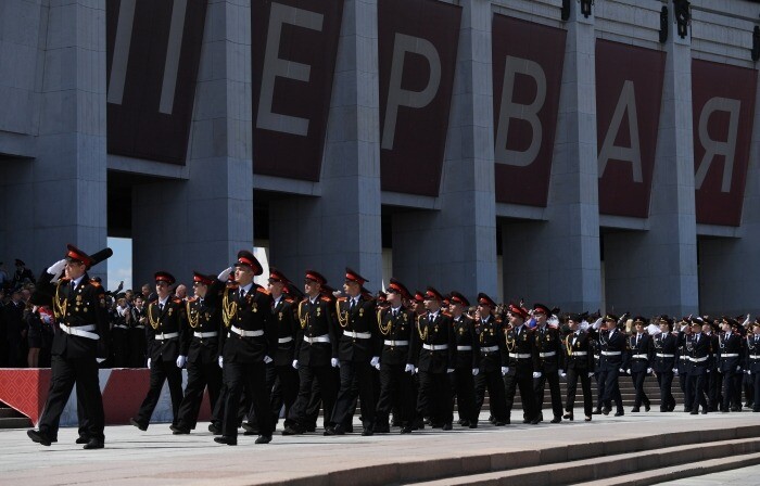 Собянин наградил лучшие кадетские классы Москвы в рамках парада на Поклонной горе