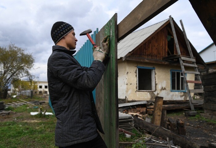Строительство домов началось в пострадавших от пожаров поселках Красноярского края