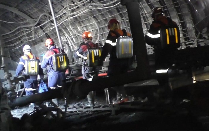 Эксперты нашли забитый тканью датчик и переделанную систему газоанализа после взрыва на кузбасской шахте "Листвяжная"