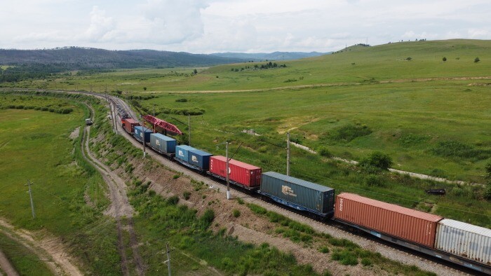 Трутнев заявил о необходимости развития дальневосточных транспортных коридоров и Севморпути