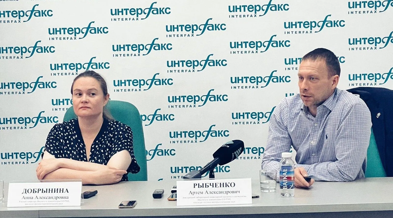 Сейсмособытия и разрушение склона на трассе "Байкал" в Иркутской области могли повлечь его обвал - эксперт