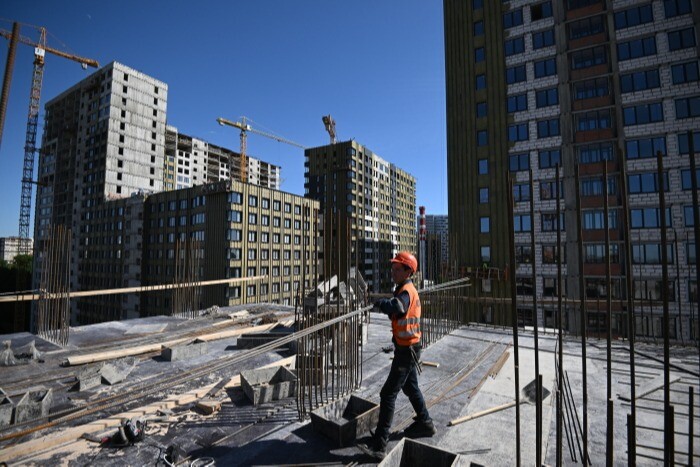 Мишустин подписал постановление правительства о снижении ставки по льготной ипотеке до 7%