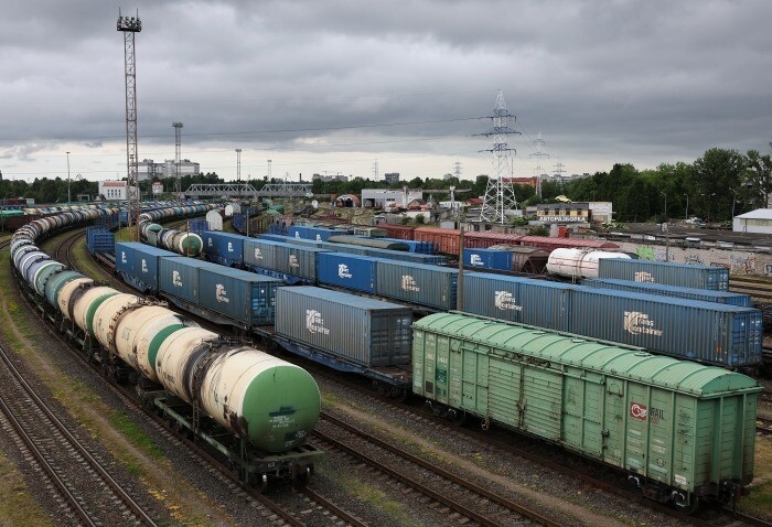 Медведев заявляет о необходимости экономического ответа на запрет калининградского транзита со стороны Литвы