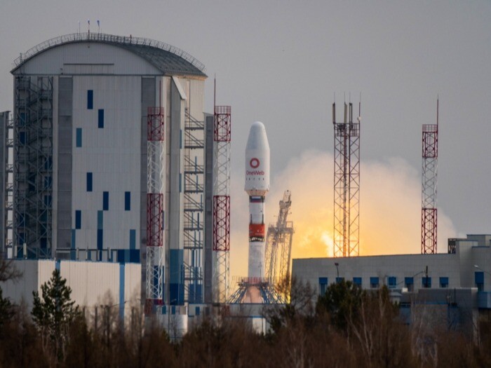 Санкции не повлияли на строительство космодрома Восточный и ракетостроение - Рогозин