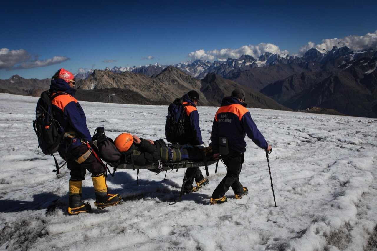 Тело альпиниста из Вологодской области нашли в горах КБР спустя три дня поисков