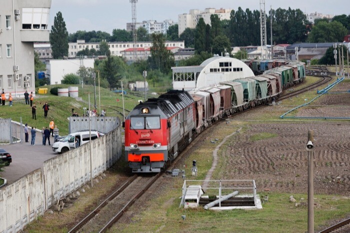 В Кремле положительно расценили изменение подхода ЕС к калининградскому транзиту