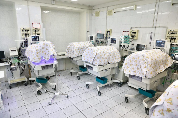 Казанская больница получила высокотехнологичное оборудование для спасения недоношенных детей
