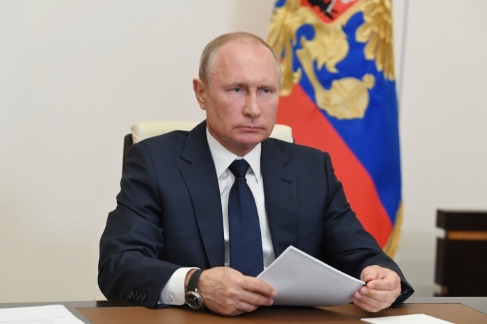Песков: Путин ежедневно получает доклады о ситуации с заболеваемости коронавирусом в РФ