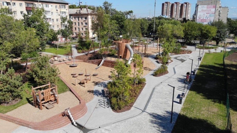 Обновленную площадь имени Блюхера сдали после реконструкции в Хабаровске