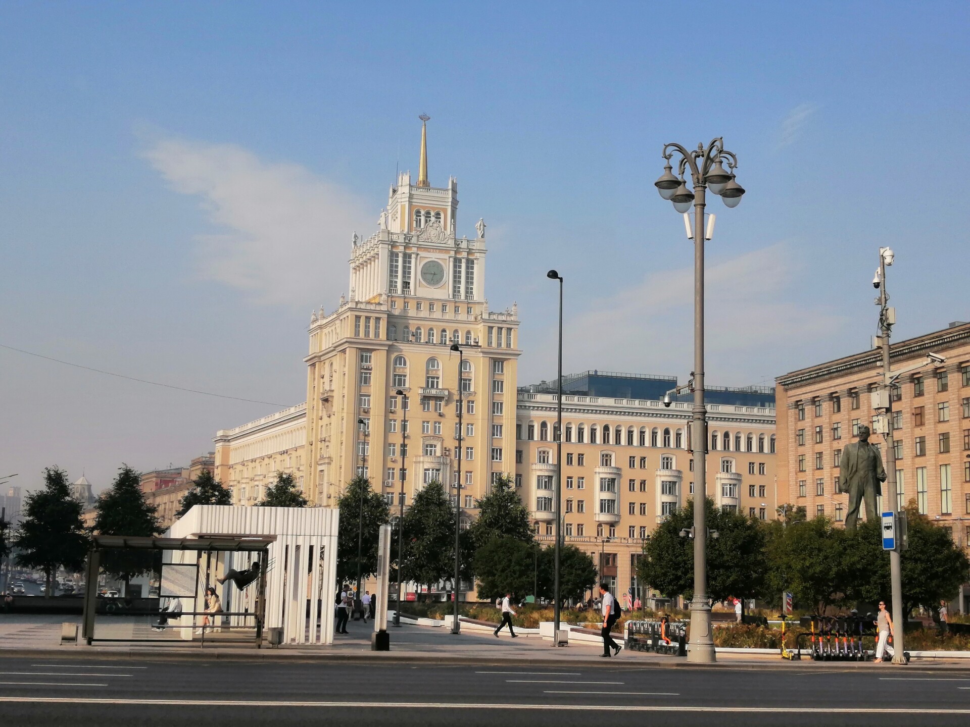 Сильный запах гари отмечался в ряде районов Москвы