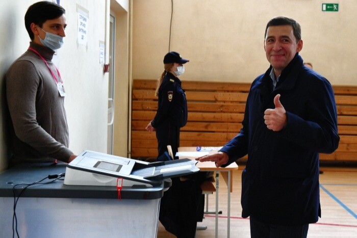 Куйвашев лидирует на выборах губернатора Свердловской области с 65,43%, обработано более половины голосов - данные ЦИК