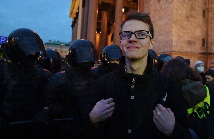 В Петербурге арестованы 229 человек по итогам несанкционированной акции