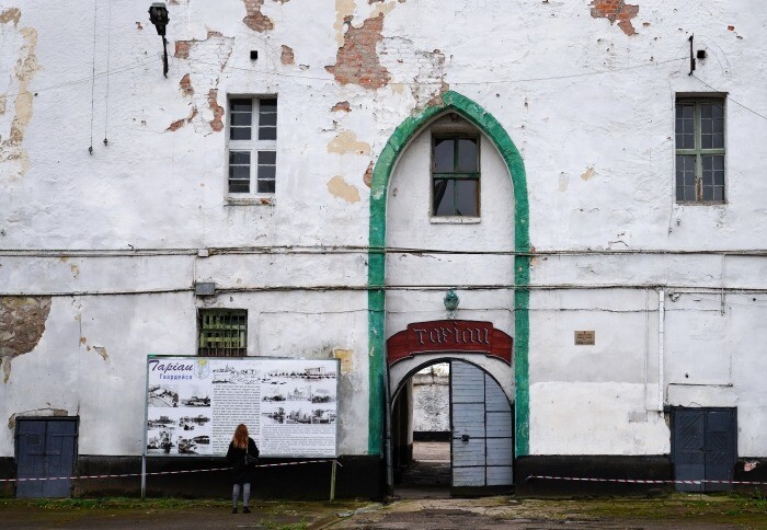 Экскурсии в орденский замок Тапиау под Калининградом набирают популярность у туристов - власти
