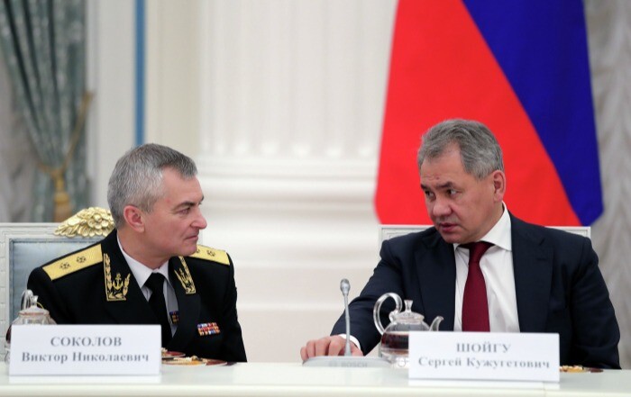 Вице-адмиралу Соколову вручён штандарт командующего Черноморским флотом РФ