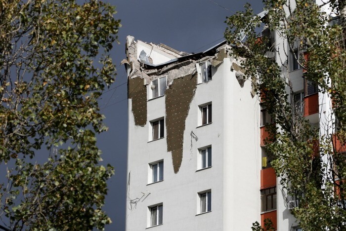Власти Белгорода намерены до 26 октября восстановить поврежденные при обстреле жилые дома