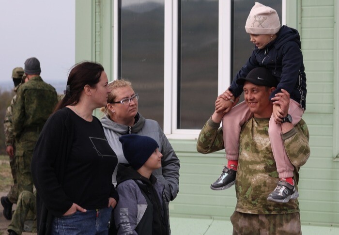 Власти Якутска окажут дополнительную поддержку семьям мобилизованных граждан - мэр