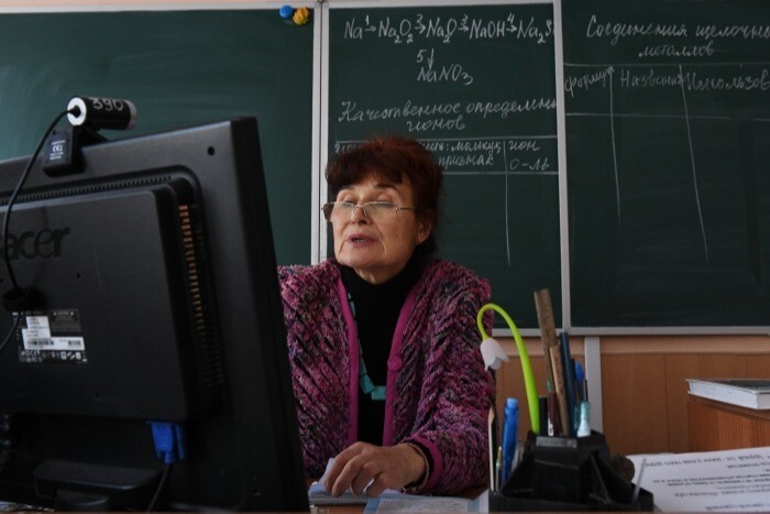 На Сахалине приняли на работу по федпрограмме "Земской учитель" более 30 педагогов из других регионов