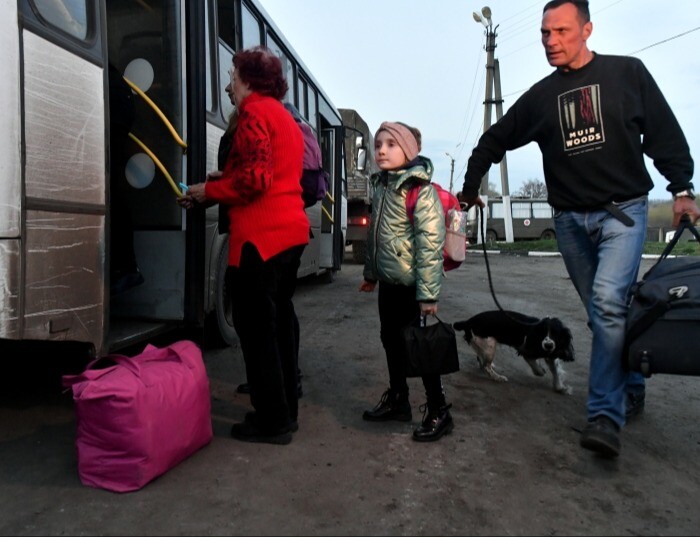 Первую  группу белгородцев, эвакуированных из приграничных районов, ждут в Подмосковье