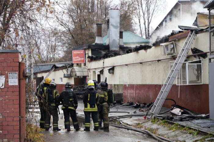 Власти Костромской области выплатят по 100 тыс. рублей семьям жертв пожара в кафе "Полигон"