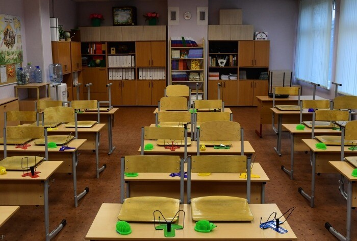 Занятия в школах и детсадах отменили на Чукотке из-за циклона