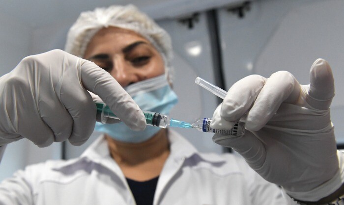 Глава Минздрава Мурашко: в РФ нужно обеспечить достаточное наличие вакцины от гриппа и коронавируса на фоне роста заболеваемости