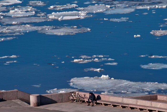 Первый ладожский лед доплыл до Невы