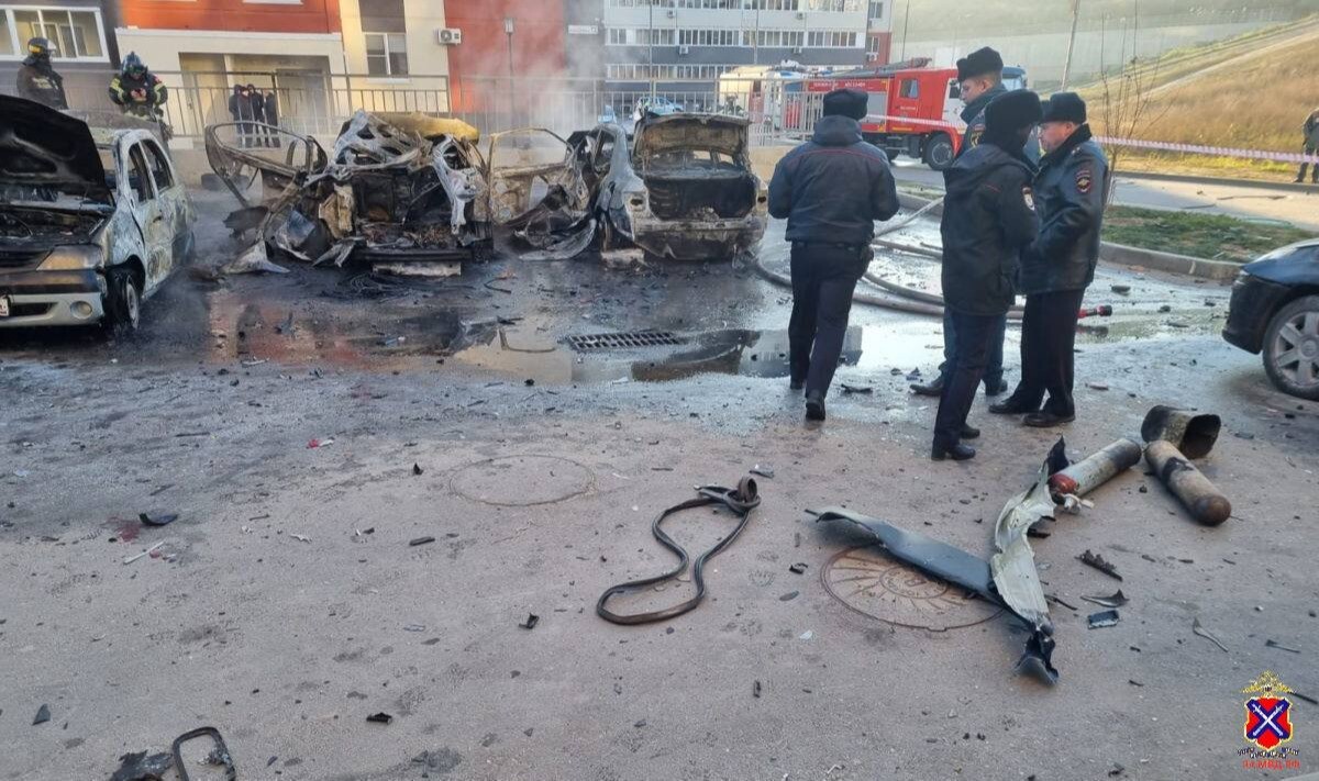 Уголовное дело возбуждено после гибели ребенка при возгорании автомобиля в Волгограде