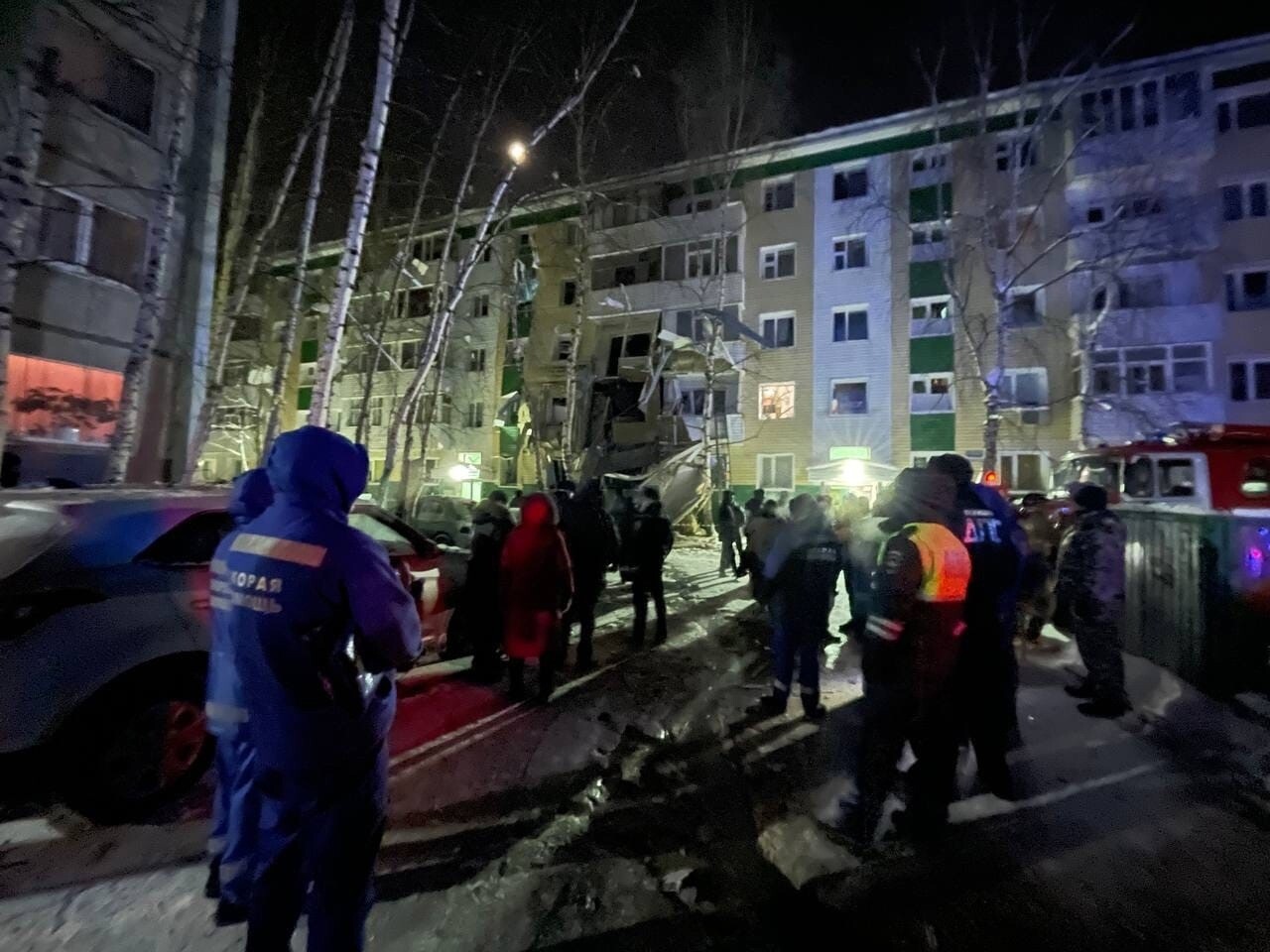 Взрыв в пятиэтажке в Нижневартовске мог произойти из-за неправильной эксплуатации двух газовых баллонов - власти