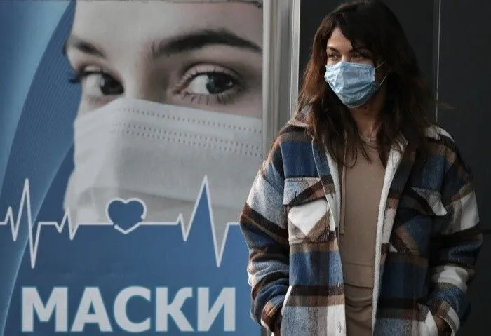 Организации с массовым пребыванием людей в столице Приамурья перешли на масочный режим