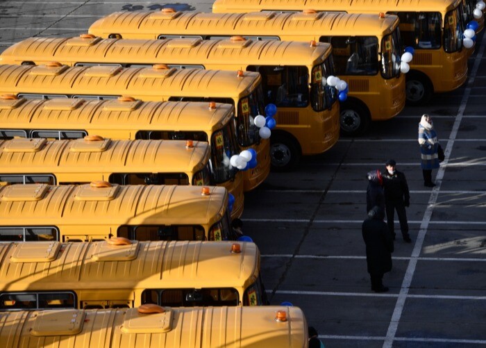 Рязанские школы получили 55 новых автобусов