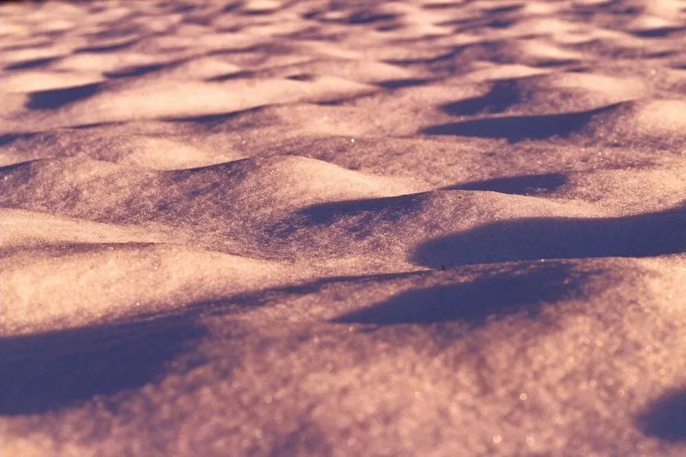 Жители Ижевска пожаловались на красный снег