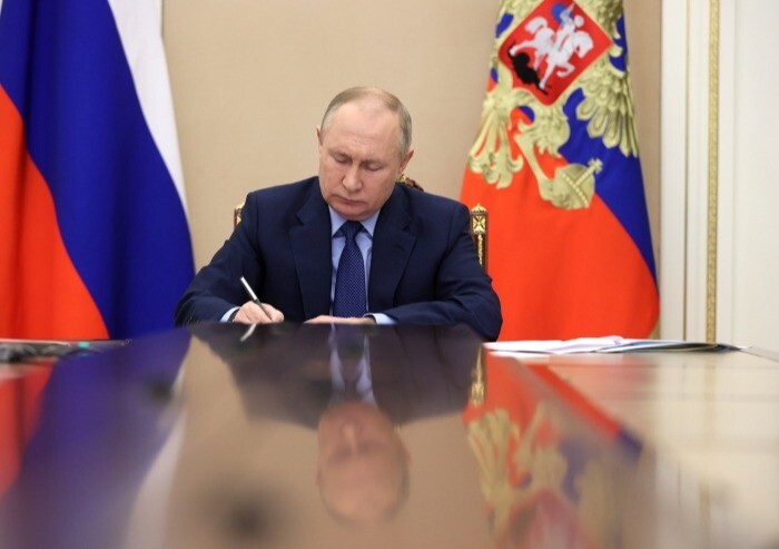 Путин в поздравлении Кузбасса с 80-летием отметил щедрость и отвагу его жителей