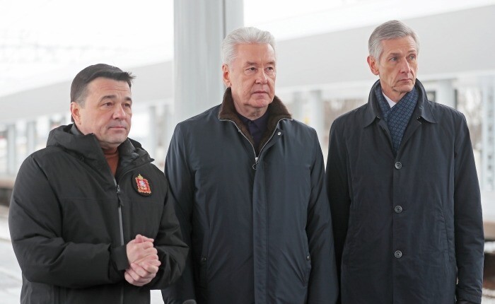 Собянин и Воробьев открыли после реконструкции пригородный вокзал "Лесной Городок" будущего МЦД-4