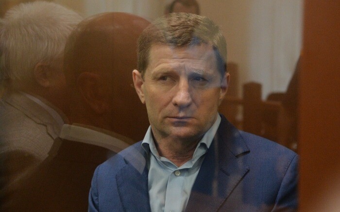 Экс-губернатора Хабаровского края Фургала присяжные признали виновным по делу о двух убийствах, покушении на убийство и незаконном обороте оружия